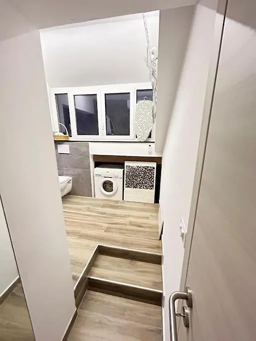 Mansarda In Pieno Centro Daire Savona 0*,  İtalya